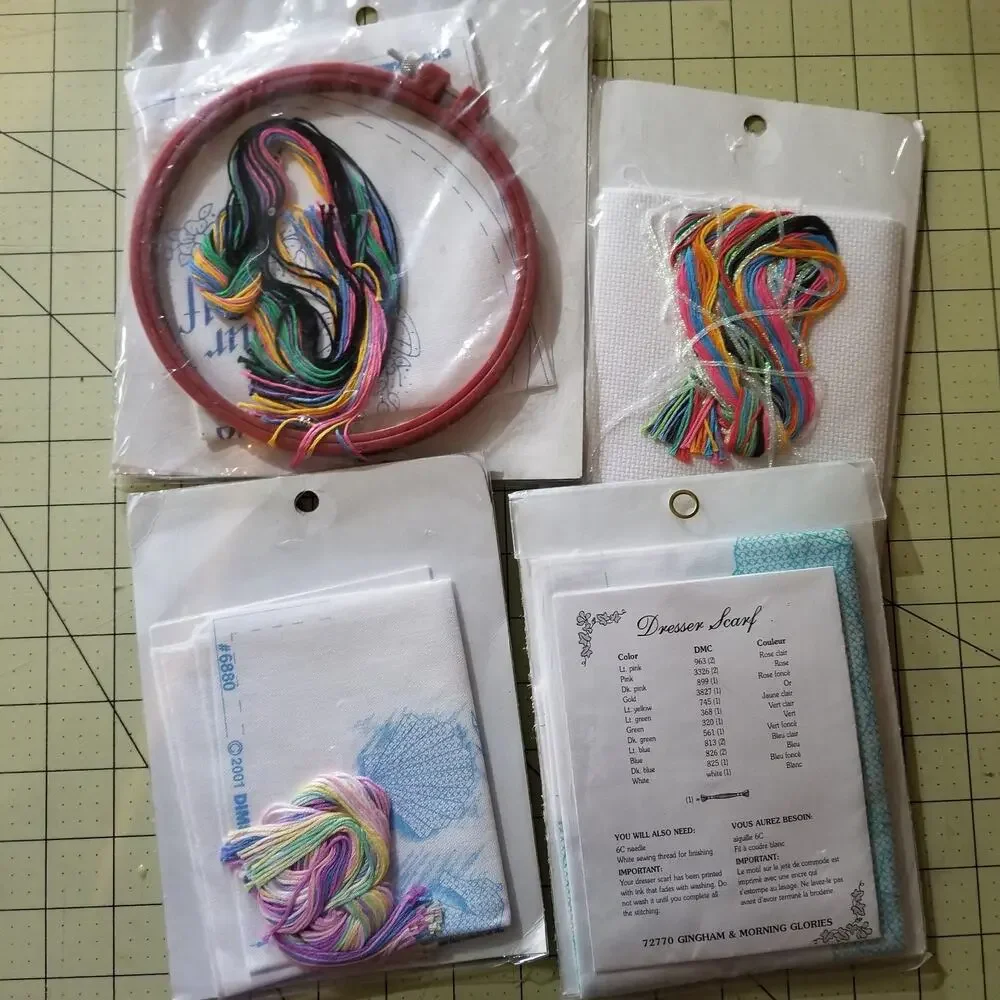 Lot Of 4 Dimensions Needlepoint Kits Cross Stitch Embroidery Crewel Craft Floss